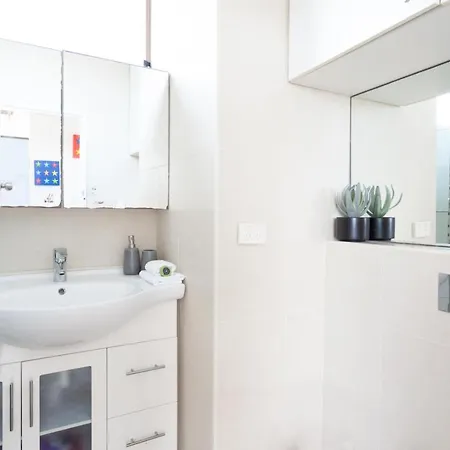 Sea Views Bondi Apartment Sydney